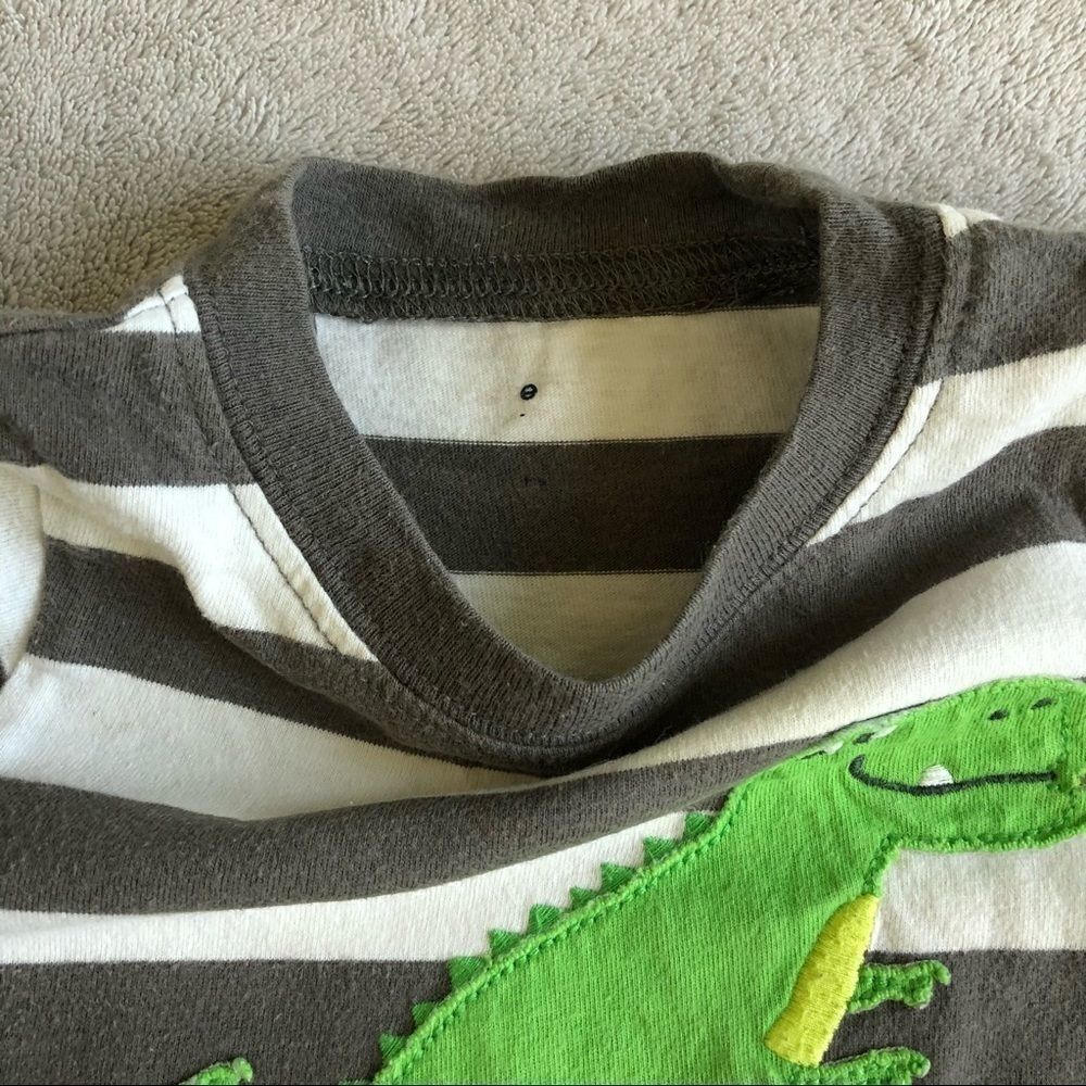 Carter’s Short Sleeve Rompers(lot of 3) - Picture 8 of 13